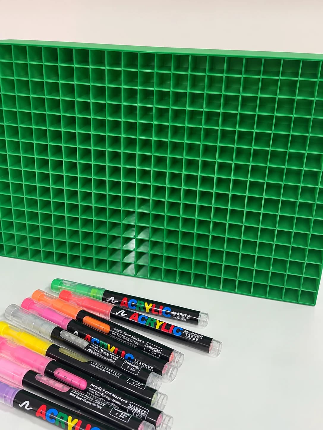 Acrylic markers organizer - 360 colors - Green